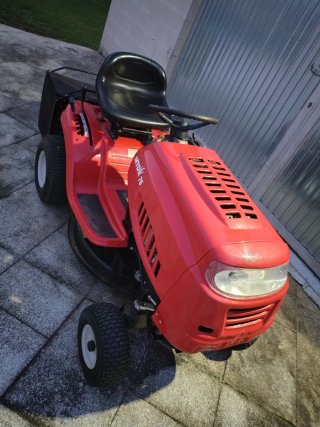 Tractor Cortacésped MTD 76