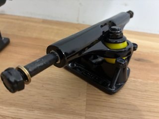 Ejes de Skate Bullet 8.0