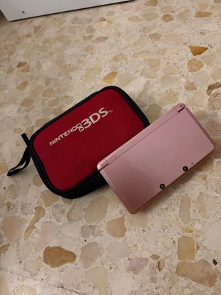 Nintendo 3DS Rosa con custodia