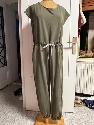 Mono verde estilo casual