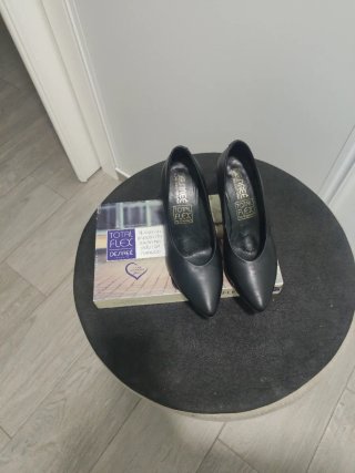 Zapatos de tacón negros Désirée