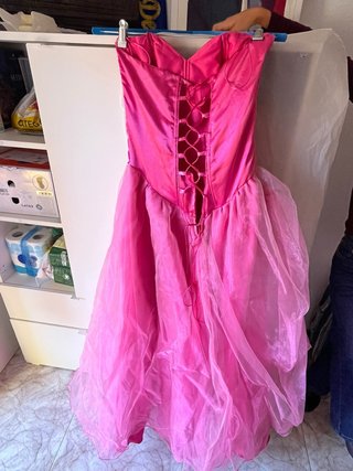 Vestido rosa largo con corsé