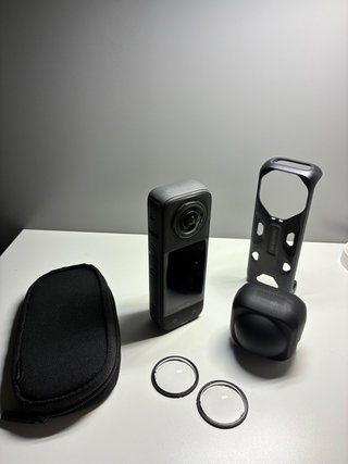 Insta360 X4