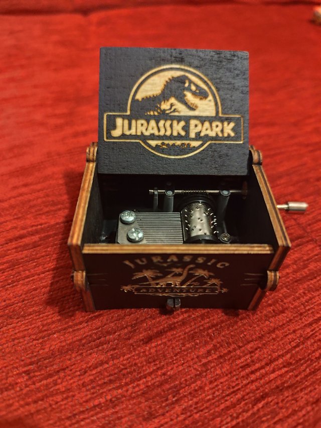 Caja Música Jurassic Park Madera