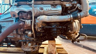 Motor Toyota V8 D-4D