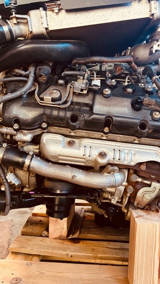 Motor Toyota V8 D-4D
