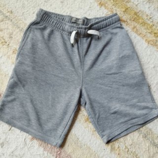 Pantalón corto gris Primark