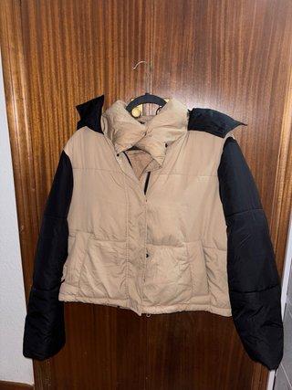 Anorak Zara Talla M Negro y Beis