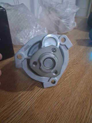 Bomba de agua para Opel Zafira A (1999)