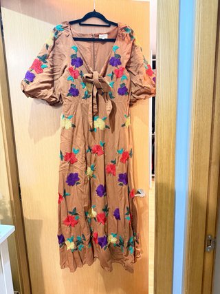 Vestido Sezane con Bordados Florales