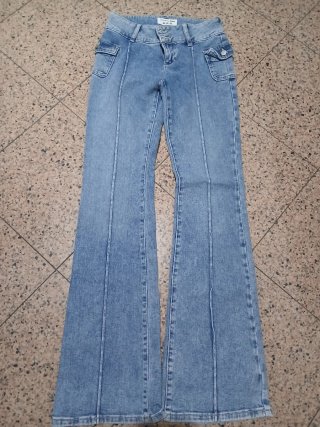 Jeans donna a zampa