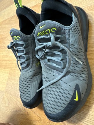 Nike Air Max 270 grises y verde fluor talla 40