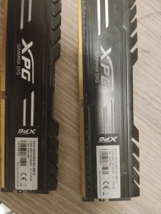 Memoria RAM 16GB DDR4 ADATA XPG GAMMIX D10