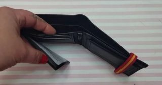 CARTERA MONEDERO PIEL CIERRE BANDERA + REGALO PULS