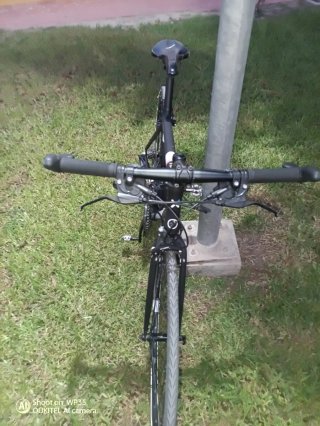 Bicicleta B'Twin Triban 500 y Rodillo bkool pro2