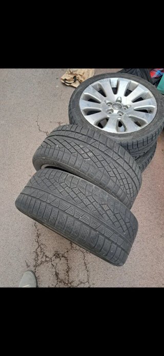 4 Neumáticos Pirelli 255/40/19 M+S 5x120
