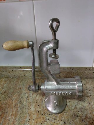 Picadora de Carne Manual Vintage