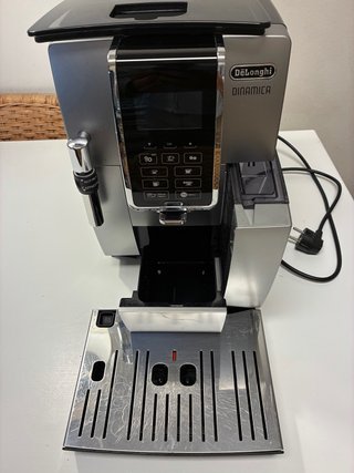Cafetera Súper Automática DeLonghi Dinamica