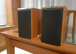JBL altavoces 100w de la prestigiosa marca america
