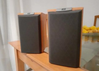 JBL altavoces 100w de la prestigiosa marca america
