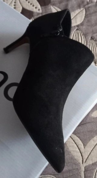 Botines negros de ante