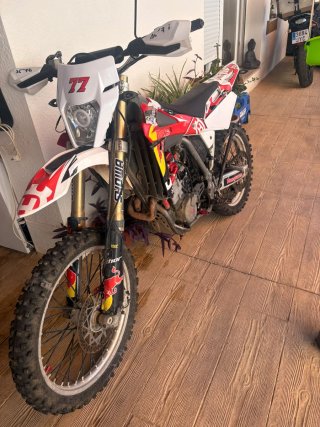 Moto enduro 450
