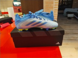 Botas de Fútbol Adidas Talla 35