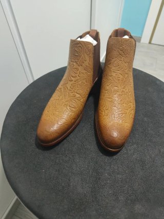 Botines de mujer grabados