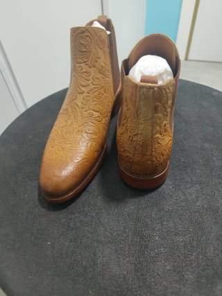 Botines de mujer grabados