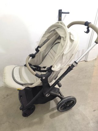 Carrito Jané Kawai con capazo