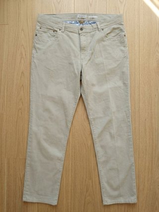 Pantalón Chino Bugatti Beige