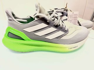Zapatillas Adidas Pureboost 5 Gris y Verde