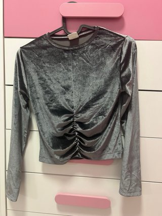 Camiseta de terciopelo gris talla 10 años niña