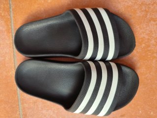 Chanclas Adidas Niño Talla 35