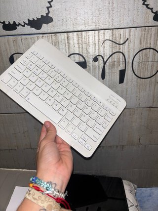 iPad 7ª Gen 32GB + Tastiera