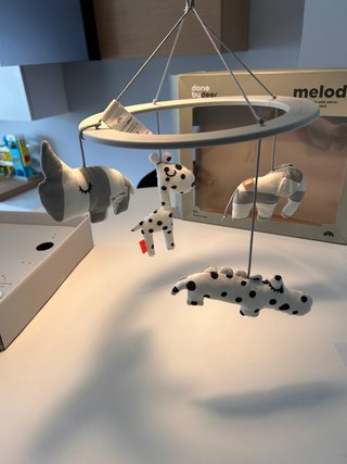 Móvil infantil Done by Deer