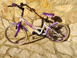 Bicicleta Infantil Blanca y Morada