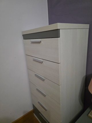 Conjunto de muebles de dormitorio a juego