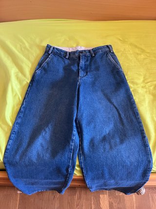 Vaqueros anchos azules.Talla 28