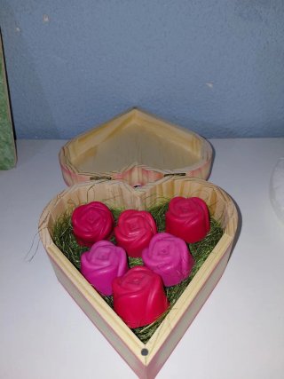 Caja Corazón con Rosas de Jabón