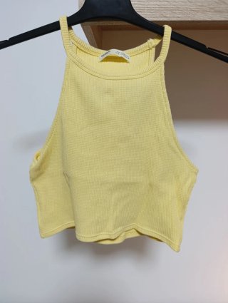 Top Amarillo Pull&Bear Talla XS