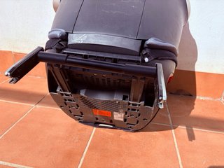 Silla de coche Cybex gris y negra