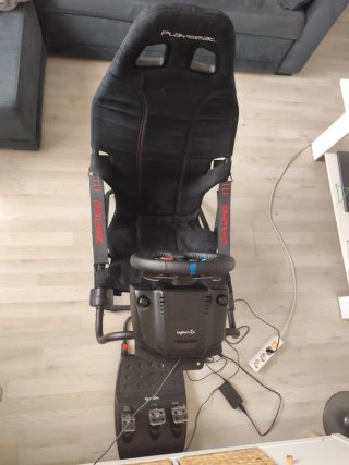 Cockpit Playseat Challenge + Volante Logitech G29