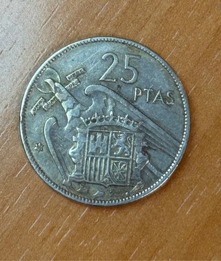 Moneda antigua de 25 pesetas