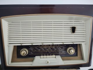 Radio Sonora Años 50 Beige (ANTIGUA ORIGINAL)