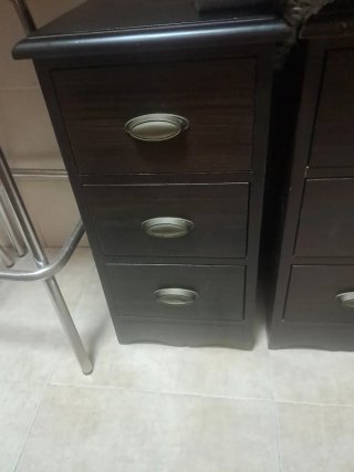 Juego de mesitas de noche de madera muy fuertes