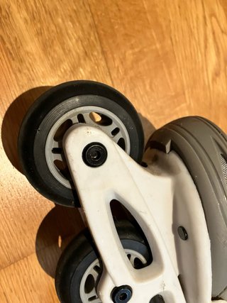 Patines en línea con muñequeras