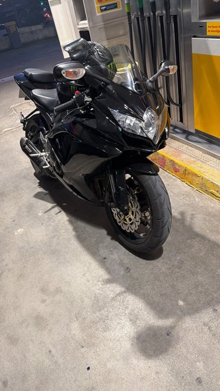 Suzuki GSX-R 750