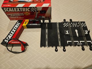 Scalextric Semáforo y Cuentavueltas EVO 1