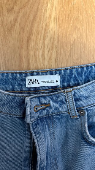 Pantalón vaquero Zara azul